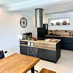 Joka With Heated Pool And Huge Roof Terrace Villa Banjole