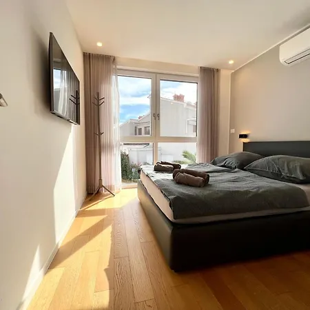 Villa Joka With Heated Pool And Huge Roof Terrace Banjole