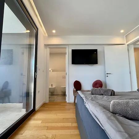 Joka With Heated Pool And Huge Roof Terrace Villa Banjole