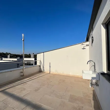 Villa Joka With Heated Pool And Huge Roof Terrace Banjole