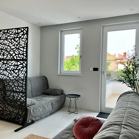 Joka With Heated Pool And Huge Roof Terrace Villa